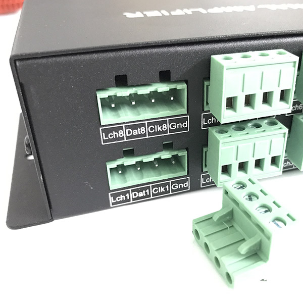DC12V, 8 Channel SPI Signal Output Data Signal Amplifier For Programmable Dream Color 6803 1903 1809 1812 2811 IC Led Light Strips DC12V, 8 Channel SPI Signal Output Data Signal Amplifier For Programmable Dream Color 6803 1903 1809 1812 2811 IC Led Light Strips